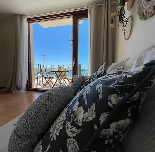 New Loft Seaview Port 아파트 *