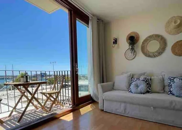 New Loft Seaview Port 아파트 *